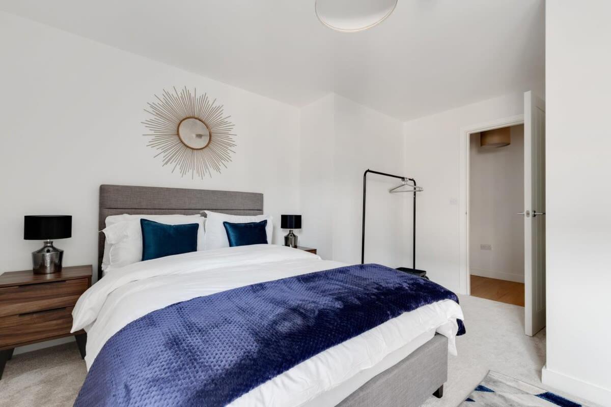 1 Bed Modern Apartment In A Converted Mill 利兹 外观 照片
